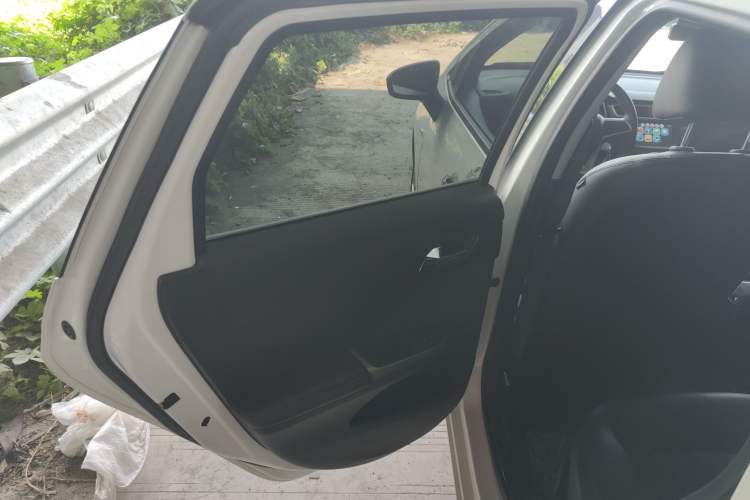 Used Chevrolet Lova RV 2016 1.5L Automatic FunDrive Edition