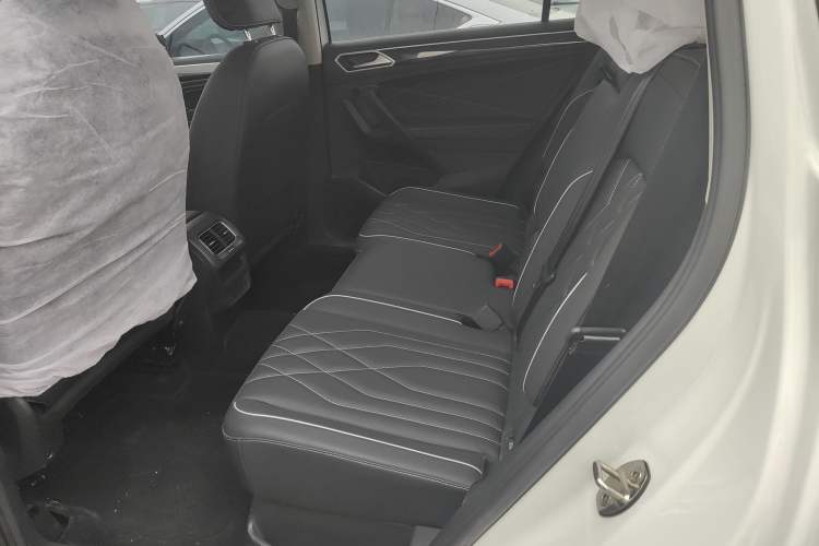 Used Volkswagen Tiguan L 2024 300TSI Automatic Two-Wheel Drive Smart Edition