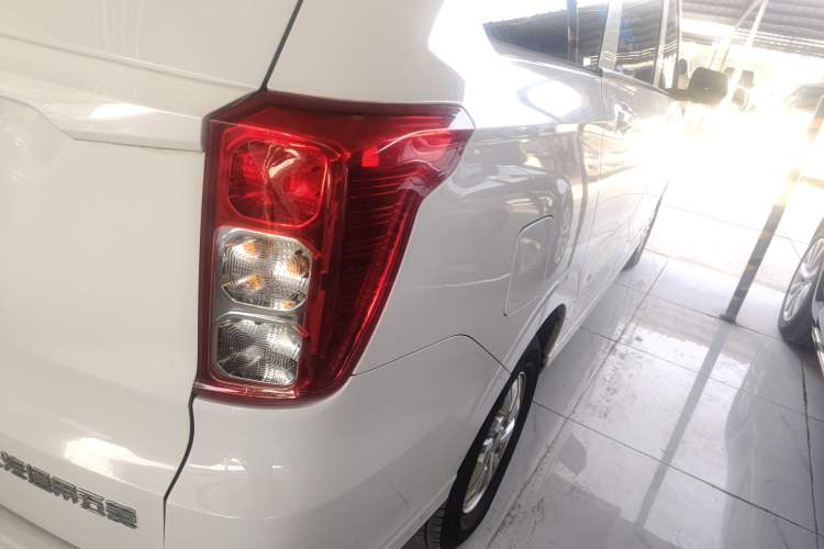 Used Wuling Hongguang 2019 1.5L S Standard Version China VI LAR
