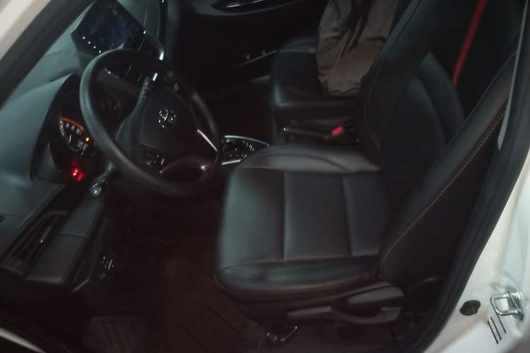 Used Toyota YARiS L 2022 X-Trail 1.5L CVT Luxury PLUS Edition