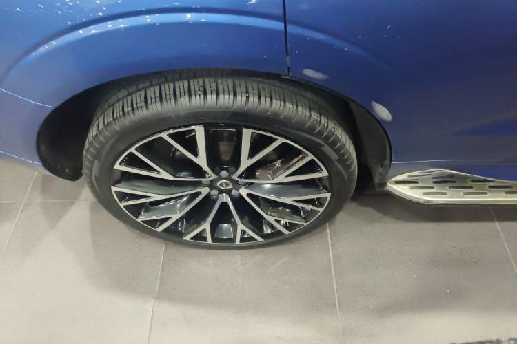 Used Volvo XC60 2019 T5 4x4 Smart & Dynamic Sport Edition China VI Standard