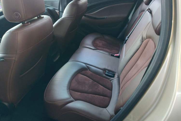 Used Buick Envision 2016 20T Two-Wheel-Drive Elite Model
