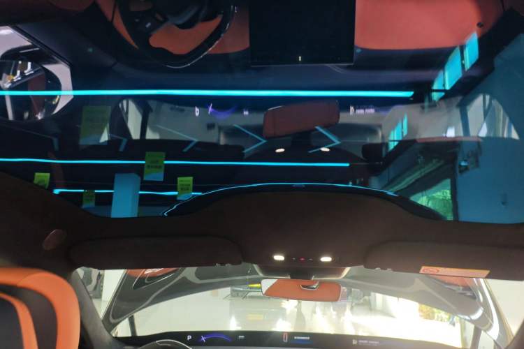 Used  YU7 2025 Ultra-Long Range High-Performance All-Wheel-Drive Max Edition
