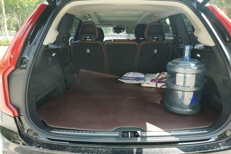 Used Volvo XC90 2019 T5 Zhiyi Edition 7-Seater China VI
