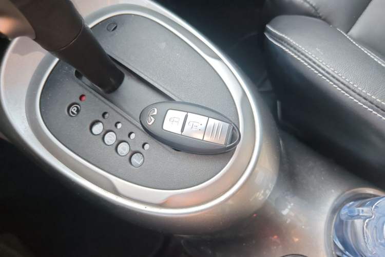 Used Infiniti ESQ 2014 1.6L Luxury Edition
