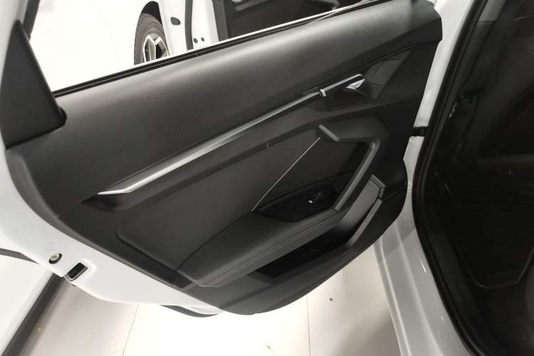 Used Audi A3 2022 A3L Limousine 35 TFSI Fashionable and Elegant Model
