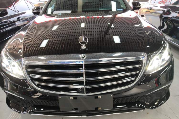 Used Mercedes-Benz E-Class 2019 Restyled E 300 L Sporty and Stylish Edition
