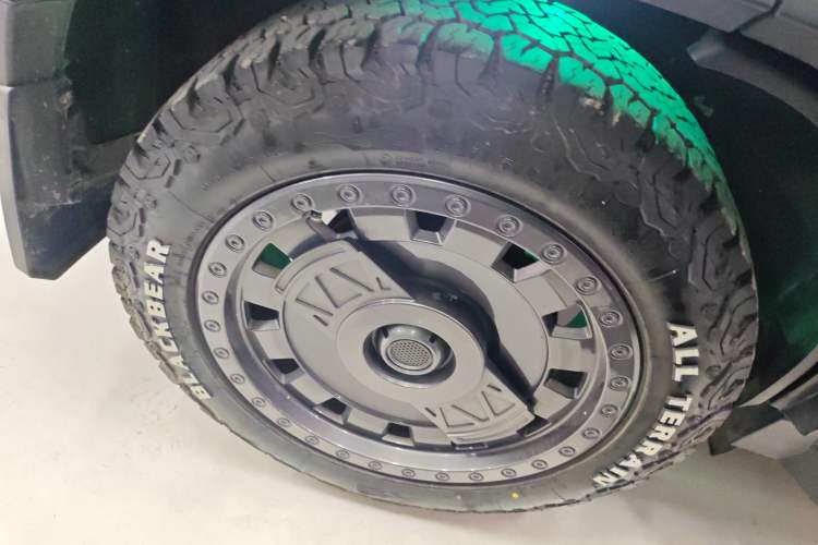 Used JETOUR Traveler 2024 2.0T All-Wheel-Drive Silver Dragon Wings