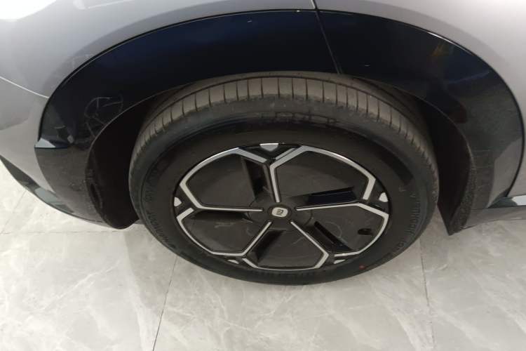 Used  YU7 2025 Ultra-Long Range Rear-Wheel Drive Version
