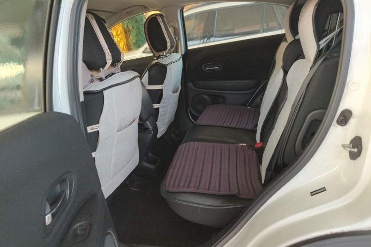 Used Honda Vezel 2015 1.5L CVT two-wheel drive Comfort trim
