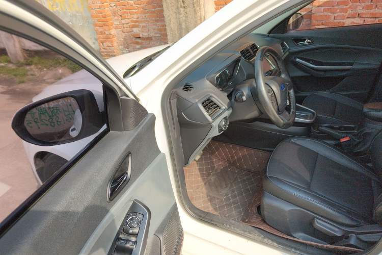 Used Ford Escort 2017 Happiness Edition 1.5L Automatic Fashion Version