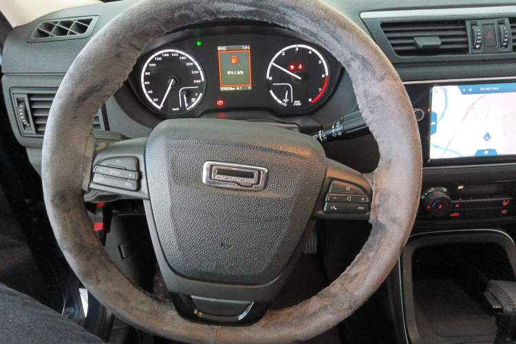 Used Qoros 5 2017 1.6T Automatic Leading Model
