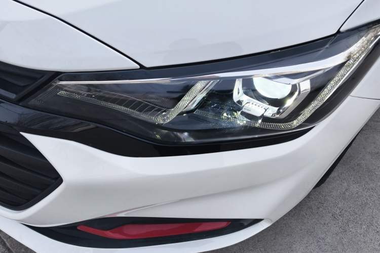 Used Chevrolet Monza 2019 Redline 320T Dual-Clutch Sporty Version China VI Standard
