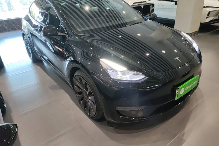 Used Tesla Model Y 2023 High-Performance All-Wheel-Drive Version
