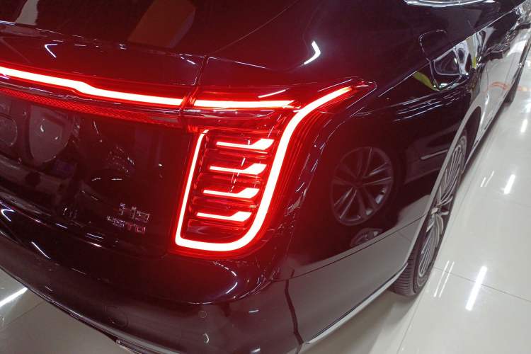 Used Hongqi H9 2022 2.0T Smart Connect Flagship Edition
