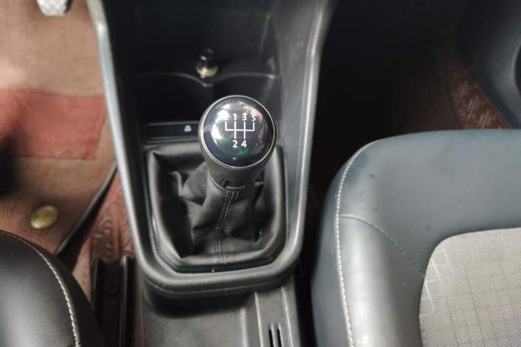 Used Volkswagen Santana 2018 1.5L Manual Comfort Edition
