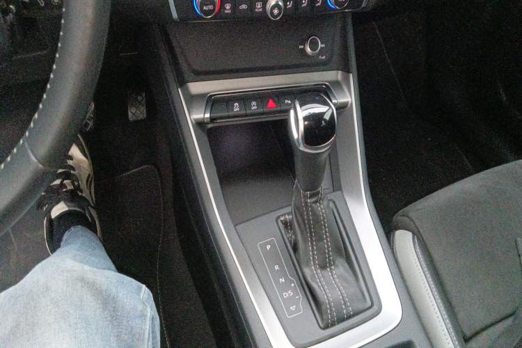 Used Audi Q3 2019 35 TFSI Advanced Dynamic Edition
