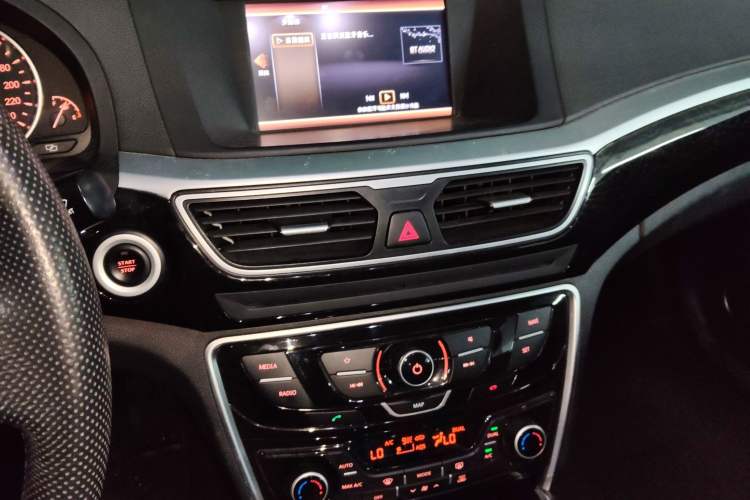 Used Geely Auto Emgrand GT 2015 1.8T Luxury Model
