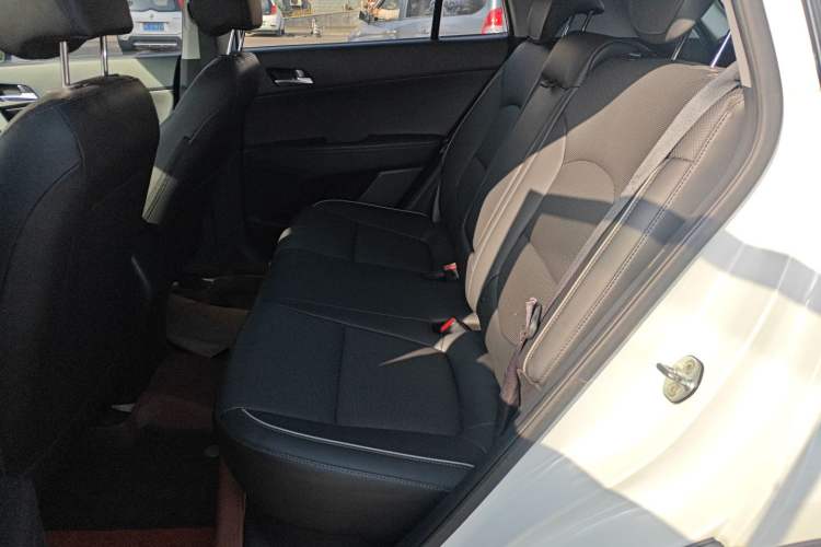 Used Hyundai ix25 2015 1.6L Automatic Two-Wheel Drive Smart GLS Trim
