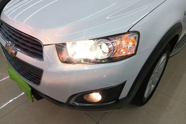 Used Chevrolet Captiva 2015 2.4L 4x4 Flagship Edition 7-Seater
