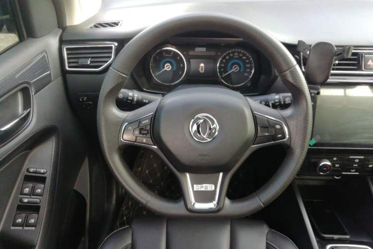 Used Dongfeng Fengon 580 2021 Revised ☆ Star Edition 1.8L Manual Elite Version
