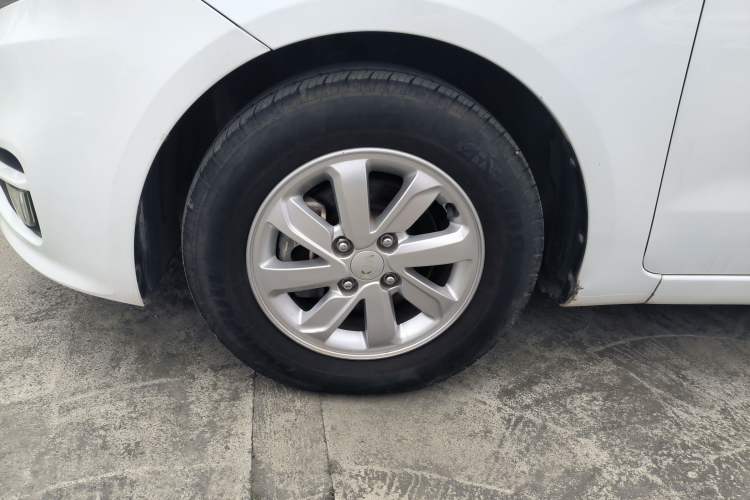 Used Kia K2 2015 Sedan 1.4L MT GLS