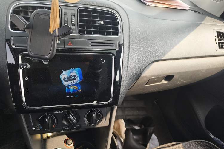 Used Volkswagen Polo 2016 1.6L Automatic Comfort Model
