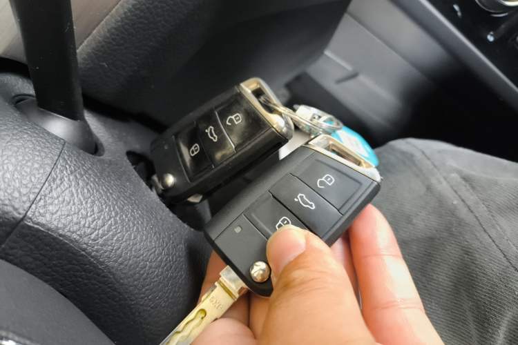 Used Volkswagen Touran 2018 Volkswagen Touran L 280TSI DSG Comfort Edition 7 Seats China VI Standard