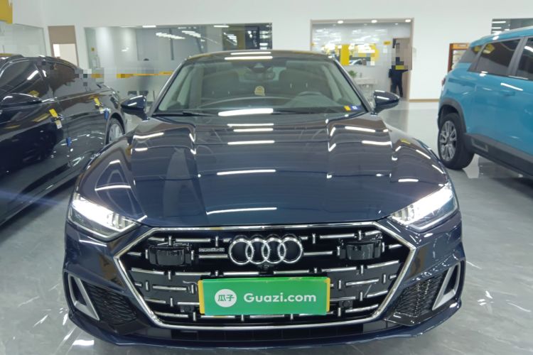 Used Audi A7L 2022 55 TFSI quattro S-line Zhiyuan Crystal Flow Package
