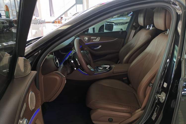 Used Mercedes-Benz E-Class 2016 E 300 L Stylish Model
