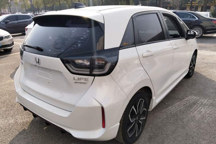 Used Honda LIFE 2021 1.5L CVT SPORT Heartbeat Edition
