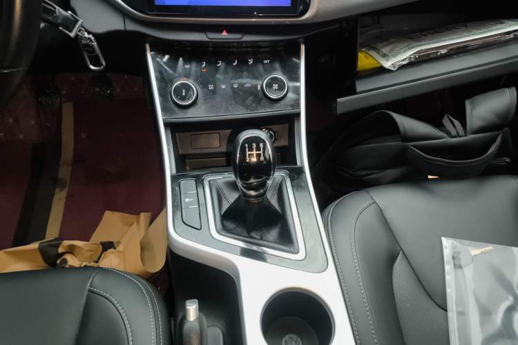 Used Chery Arrizo 5 2019 1.5L Manual New Youth Edition China VI Standard
