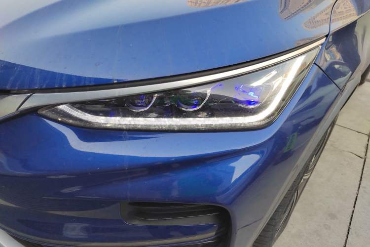 Used BYD Tang New Energy 2022 EV 635 km All-Wheel-Drive Flagship Model
