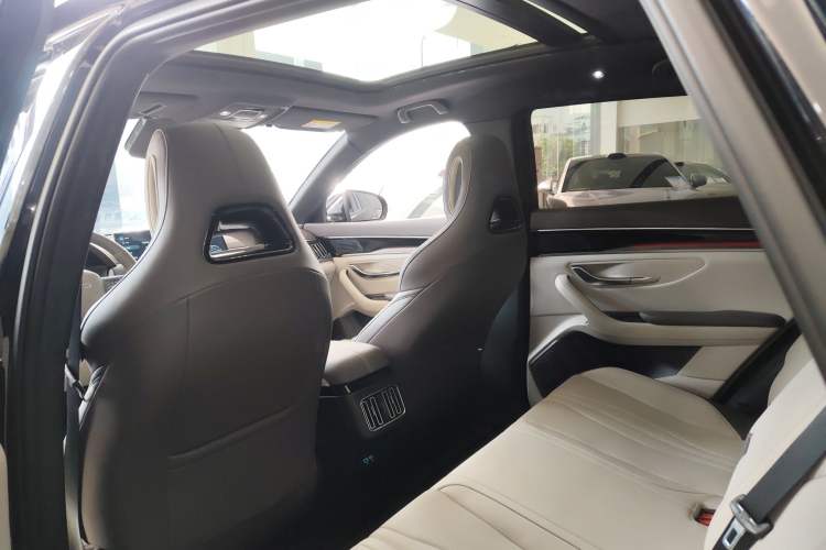 Used BYD Song PLUS New Energy 2025 EV Intelligent Driving Version 520km Premium Model
