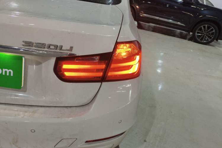 Used BMW 3 Series 2014 320Li Fashion Model
