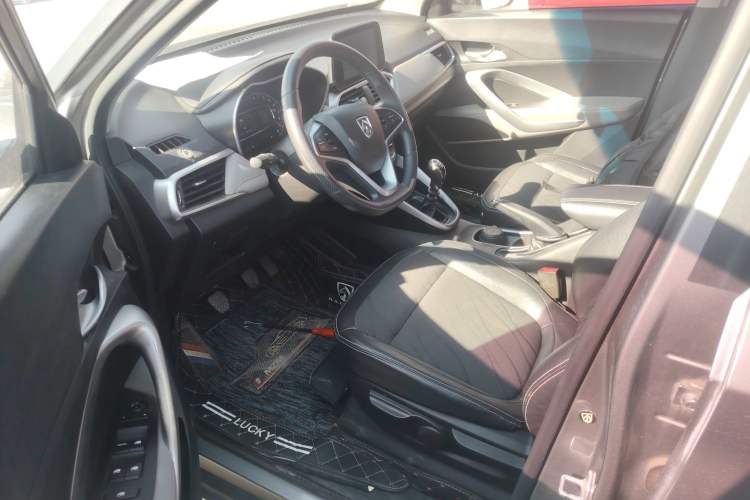 Used Baojun 510 2017 1.5L Manual Fashion Edition