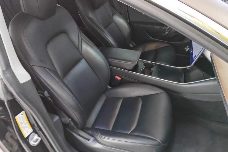 Used Tesla Model 3 2019 Standard Range Rear-Drive Upgraded Version
