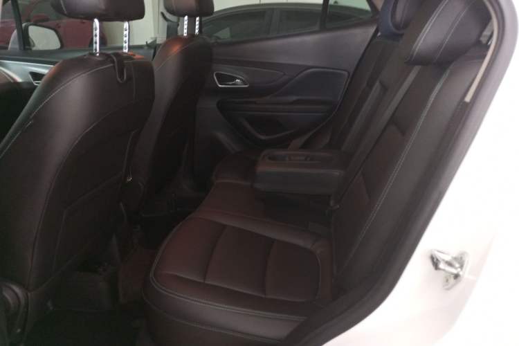 Used Buick Encore 2015 1.4T Automatic Two-Wheel Drive Urban Elite Version
