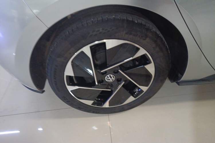 Used Volkswagen ID.3 2025 Smart Edition Outstanding Model
