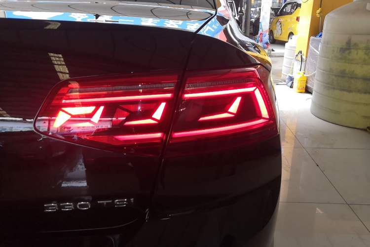 Used Volkswagen Magotan 2020 330TSI DSG Leading Model
