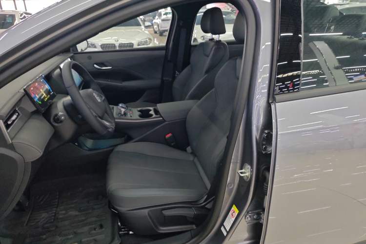 Used BYD Qin PLUS 2025 DM-i Smart Drive 55KM Leading Model
