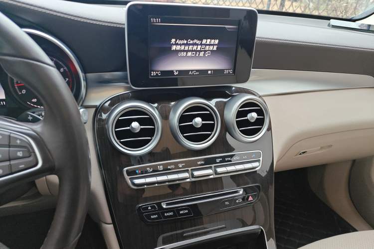 Used Mercedes-Benz GLC 2019 GLC 260 L 4MATIC Dynamic Model
