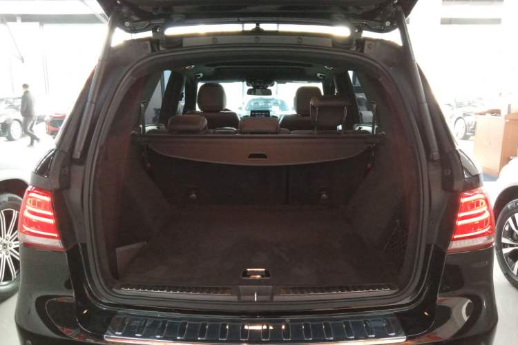 Used Mercedes-Benz GLE 2018 GLE 320 4MATIC Dynamic Edition Collector's Edition
