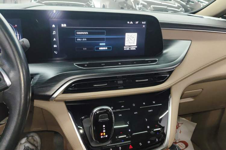 Used Buick GL8 2021 ES Landtrek 653T Luxury Model
