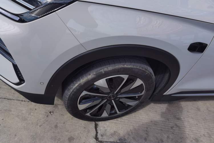 Used BYD Song PLUS New Energy 2025 DM-i Intelligent Driving 160KM Flagship Model
