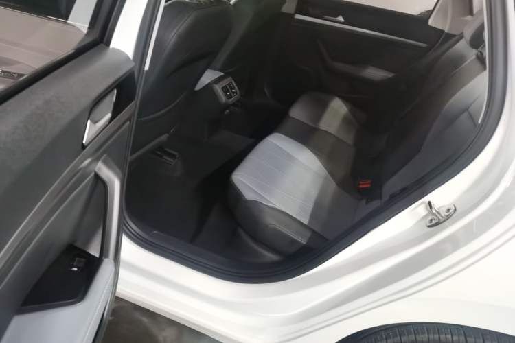 Used Volkswagen Lavida 2024 1.5L Automatic 5 Million Edition