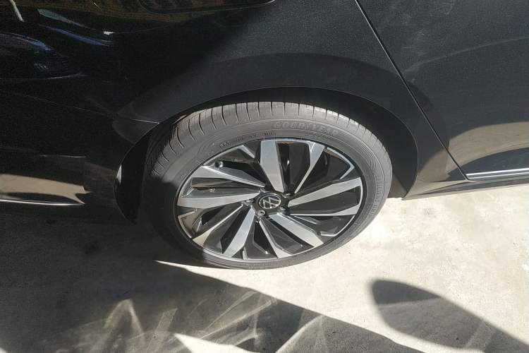 Used Volkswagen Passat 2022 380TSI Flagship Edition
