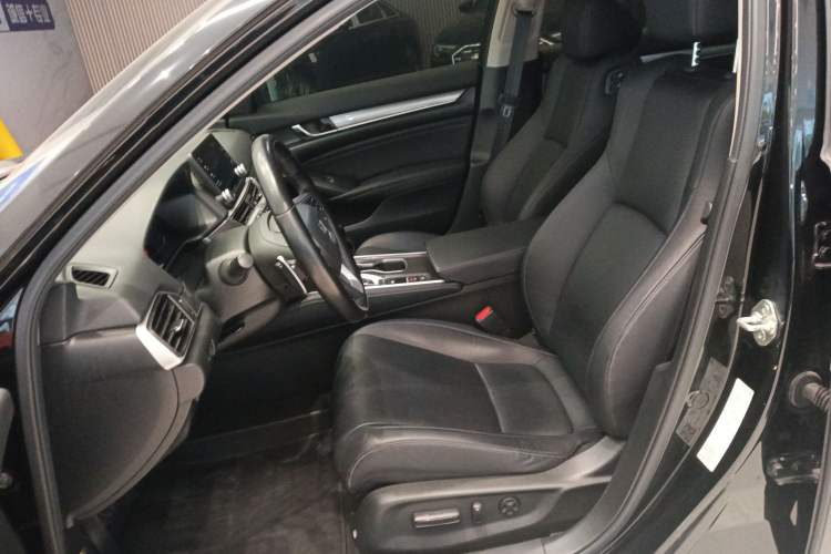 Used Honda Accord 2018 Rui Hybrid 2.0L Rui Ling Edition China VI
