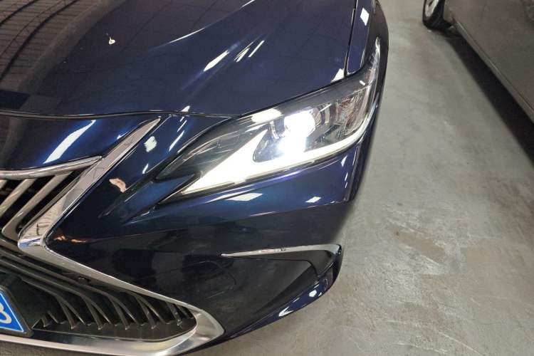 Used Lexus ES 2020 200 Excellence Edition
