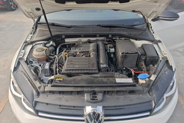 Used Volkswagen Golf 2015 1.4TSI Automatic Flagship Model
